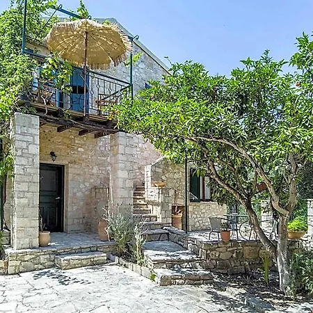 Adamantia Traditional Village Ξενοδοχείο