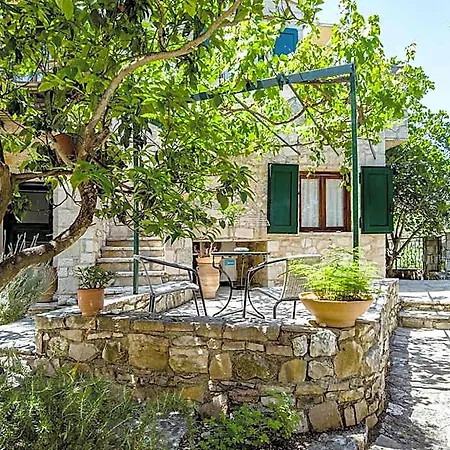 Adamantia Traditional Village